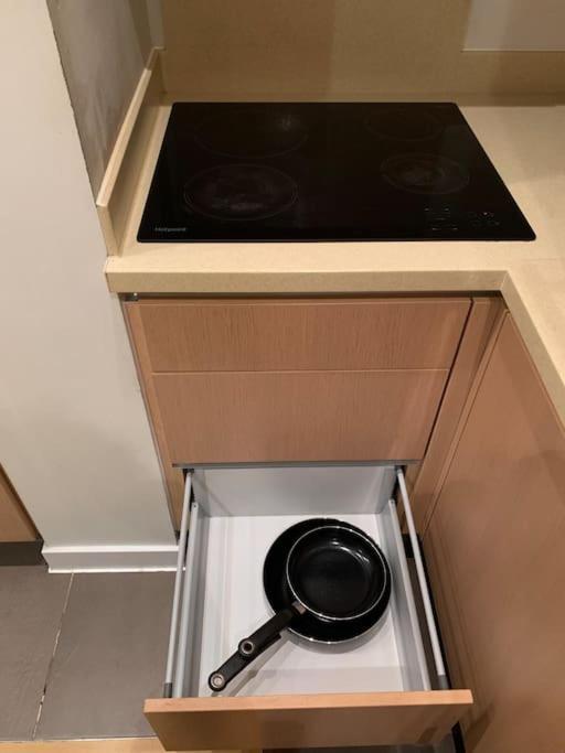 Stunning 2 Bed Flat! Centrally Located In London, Uk! Londres Exterior foto