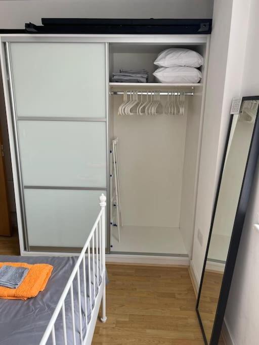 Stunning 2 Bed Flat! Centrally Located In London, Uk! Londres Exterior foto