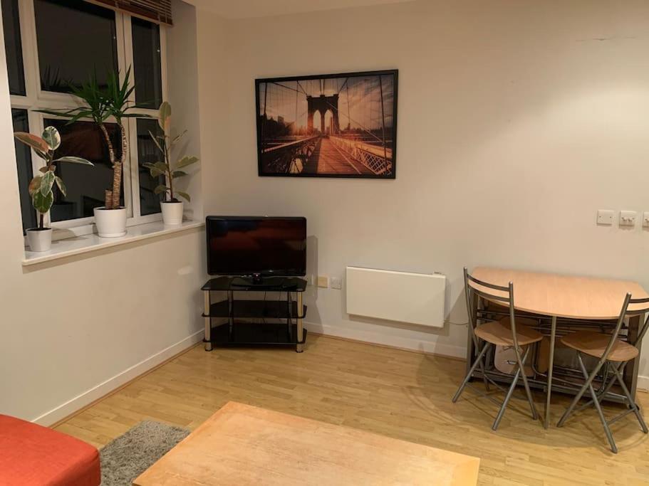 Stunning 2 Bed Flat! Centrally Located In London, Uk! Londres Exterior foto