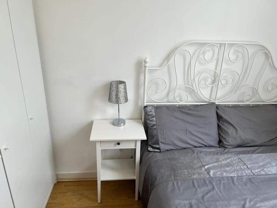 Stunning 2 Bed Flat! Centrally Located In London, Uk! Londres Exterior foto