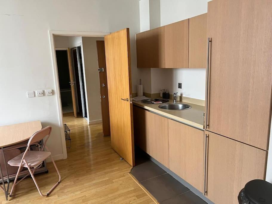 Stunning 2 Bed Flat! Centrally Located In London, Uk! Londres Exterior foto